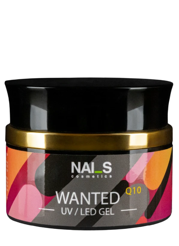 Gels “WANTED” ir radīts NAILS Cosmetics tehniķu komandas, lai sniegtu meistariem ilgi meklēto perfektā gela formulu. Tas ir piemērots gan iesācējiem, gan pieredzējušiem meistariem. Tā rūpīgi izstrādātā konsistence ļauj nagus modelēt viegli, ātri un precīzi, veidojot jebkuru nepieciešamo formu un garumu.Tas apvieno īpašības, kas nepieciešamas nevainojamam rezultātam:Pašizlīdzinošs, viegli klājas un nesatek sānu valkos.Izturīgs pret triecieniem un ikdienas slodzi.Pateicoties unikālajai formulai, k...