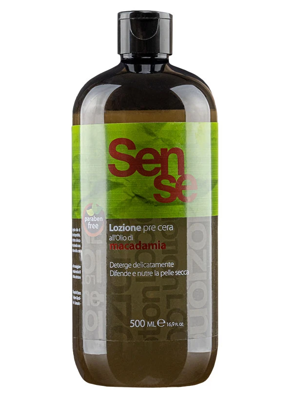   Sense Pre Wax losjons ar olīveļļu  Olīveļļas augstais polinepiesātināto taukskābju, vitamīnu, tokoferolu un polifenolu saturs piešķir ādai mīkstinošas un mitrinošas īpašības jau attīrīšanas laikā. Spēcīgs antioksidants, kas palīdz novērst priekšlaicīgas novecošanās pazīmes.  Aktīvās sastāvdaļas un kosmētiskās īpašības:  • Olīveļļa – antioksidants, kas veicina šūnu atjaunošanos un aizsargā no brīvo radikāļu iedarbības  • Oleīnskābe  • Pienskābe – mitrinoša, pH līdzsvarojoša iedarbība, uzlabo ād...