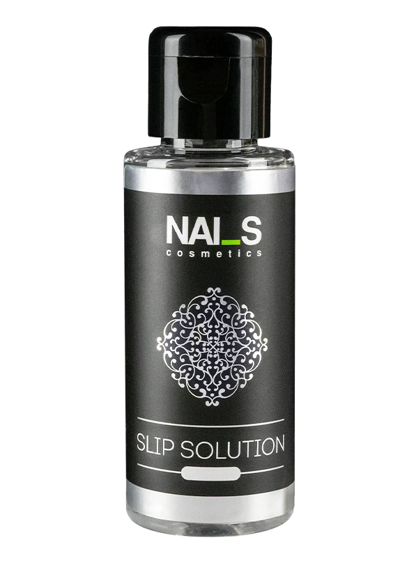 Kas ir DUO SLIP SOLUTION?DUO SLIP SOLUTION ir īpaši izstrādāts lietošanai kopā ar akrigelu Duo. Tas paredzēts akrigela izlīdzināšanai un kontrolei modelēšanas laikā.Atvieglo Akrigela Duo (vai analogu akrigelu) modelēšanu.Palīdz precīzi izveidot nepieciešamo naga formu.Nodrošina gludu un vienmērīgu materiāla virsmu.Nepārmitrina materiālu un neietekmē tā noturību.Tilpums: 50 ml...