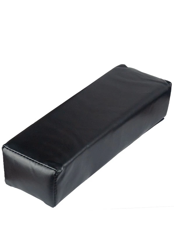 Manicure hand rest, blackComfortable hand rest designed to provide support and comfort for the client during manicure treatments. The eco-leather surface is pleasant to the touch and easy to maintain. Its compact size makes it easy to place on the worktable while providing stable support throughout the treatment.Colour: blackDimensions: 30 × 10 cm, height – 6.5 cm....